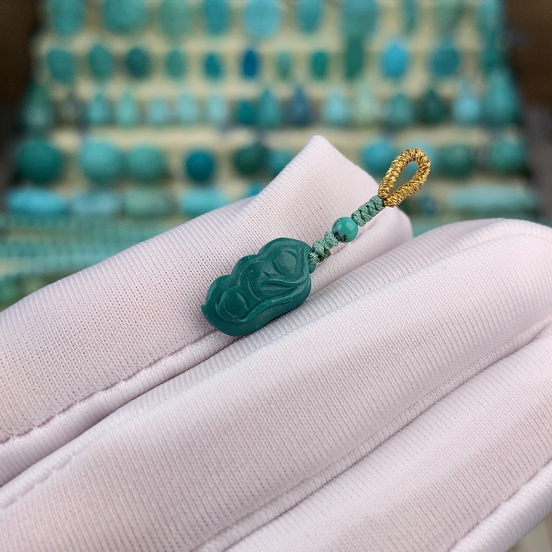 绿松石未镶嵌珠宝奇石