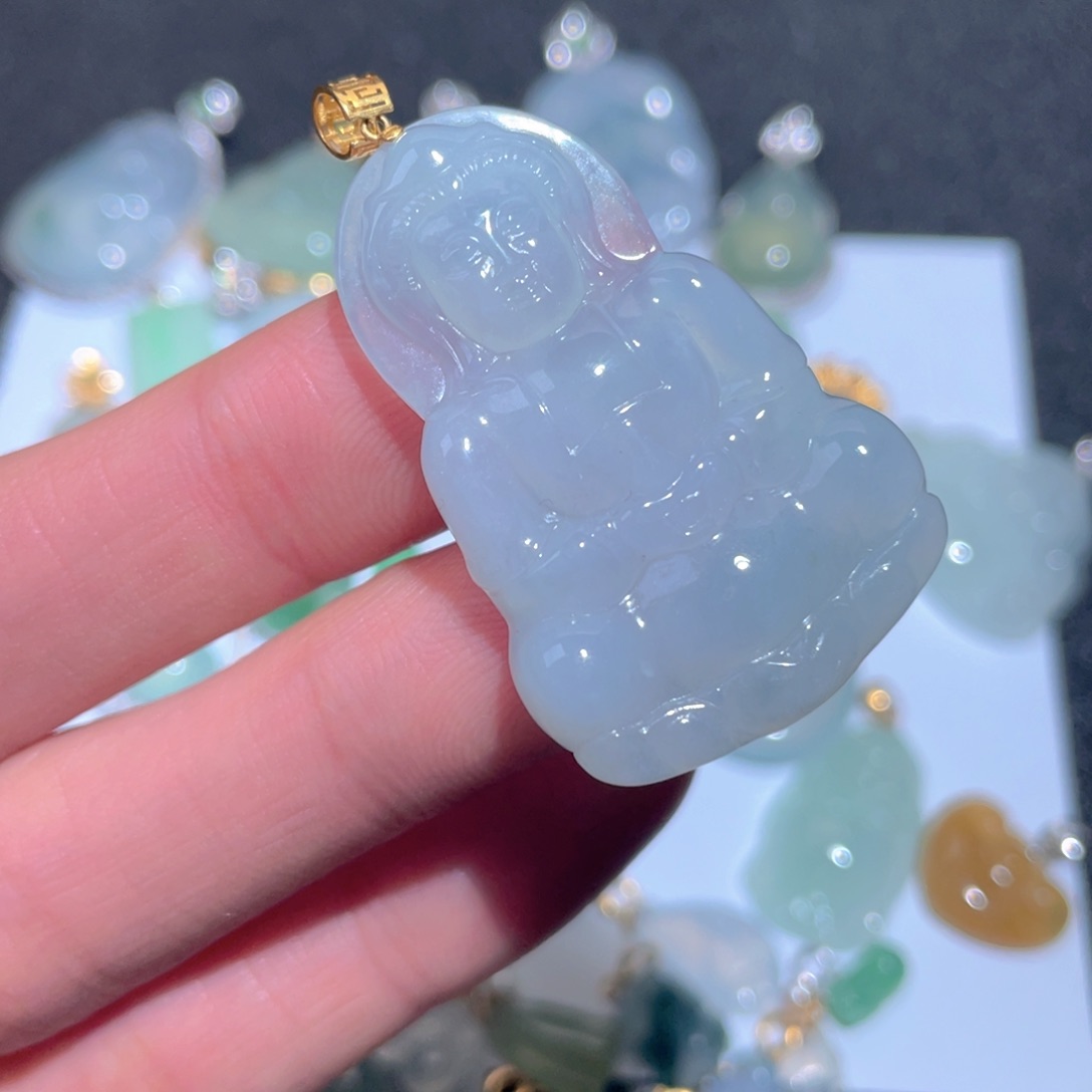 翡翠颈饰18K金镶嵌翡翠