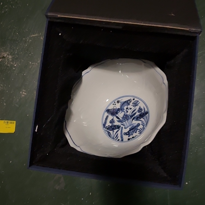 用***0摆件陶瓷摆件不固定一件带盒子