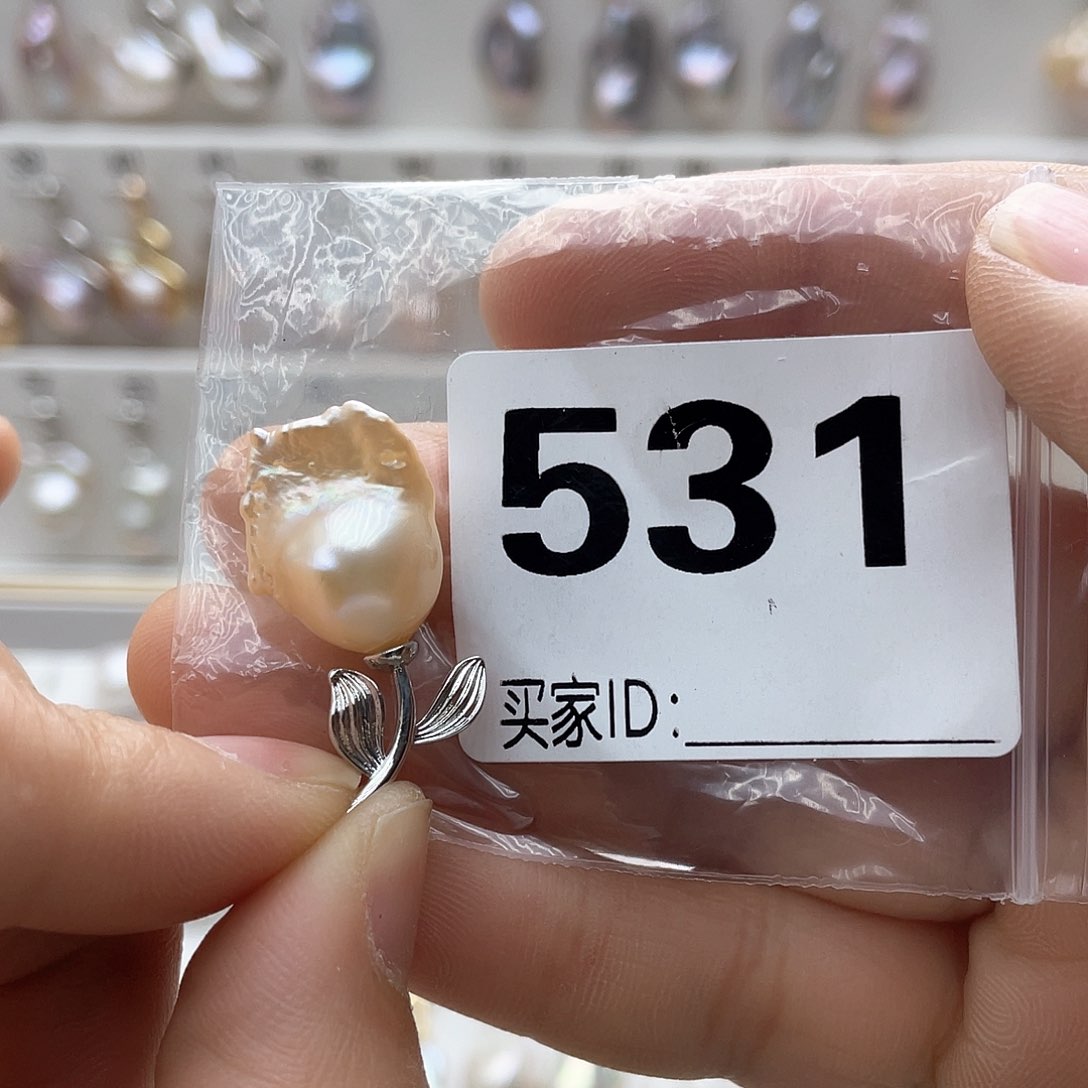 淡水珍珠未镶嵌颈饰