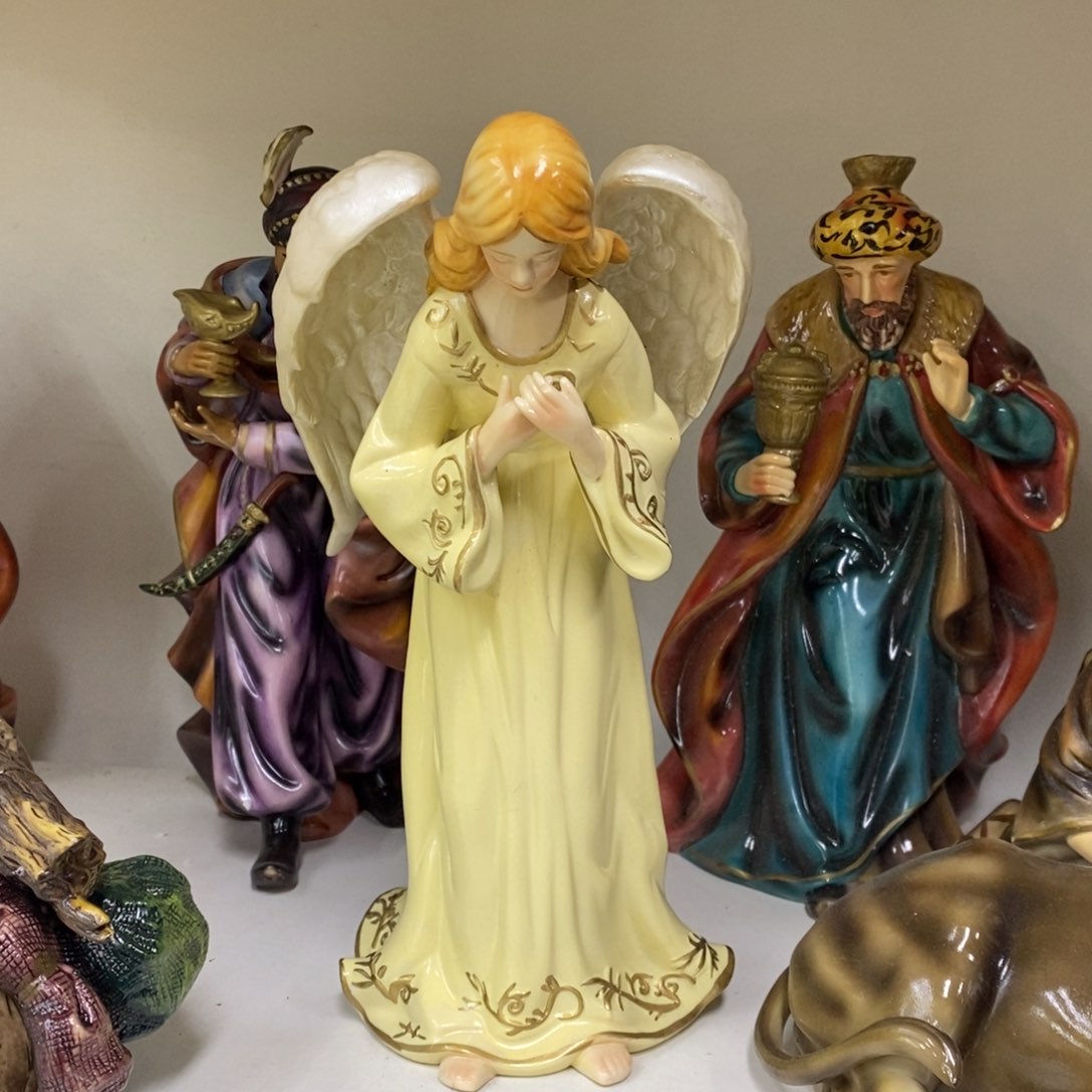 摆件陶瓷材料花瓶摆件