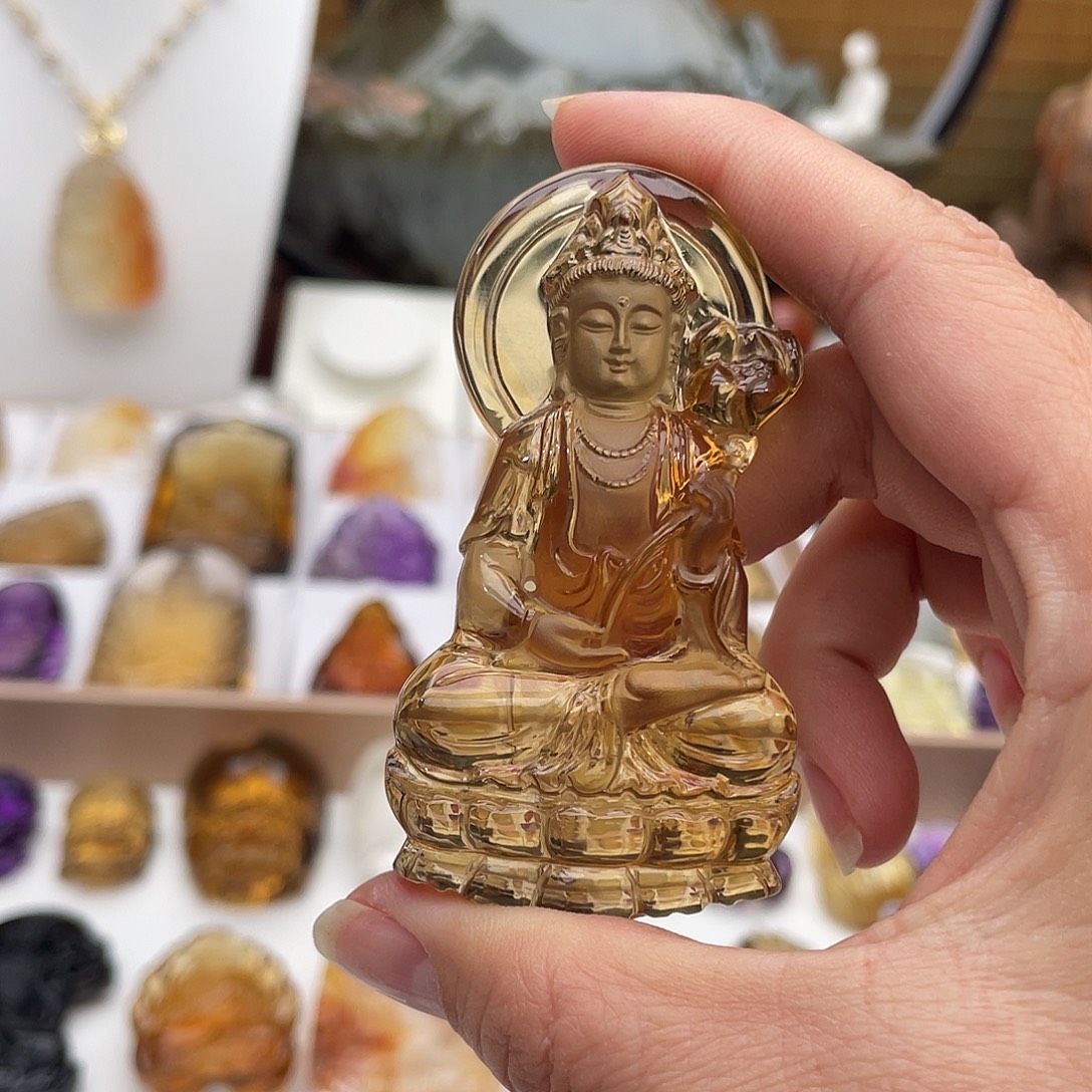 陈***^未镶嵌颈饰水晶定制