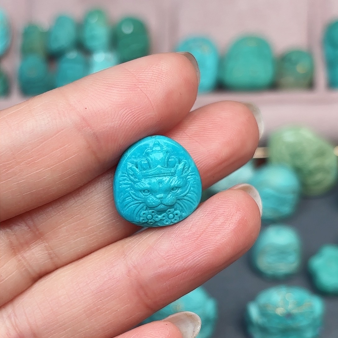 绿松石配饰未镶嵌