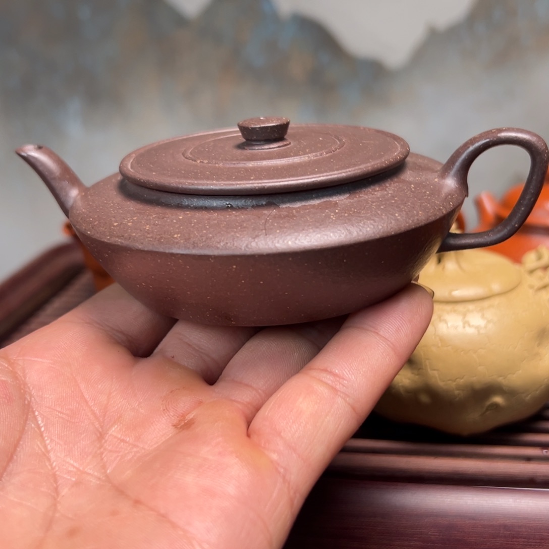 紫砂茶壶梁*生宜兴紫砂