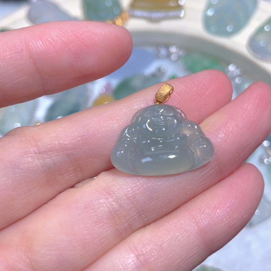 翡翠颈饰18K金镶嵌翡翠