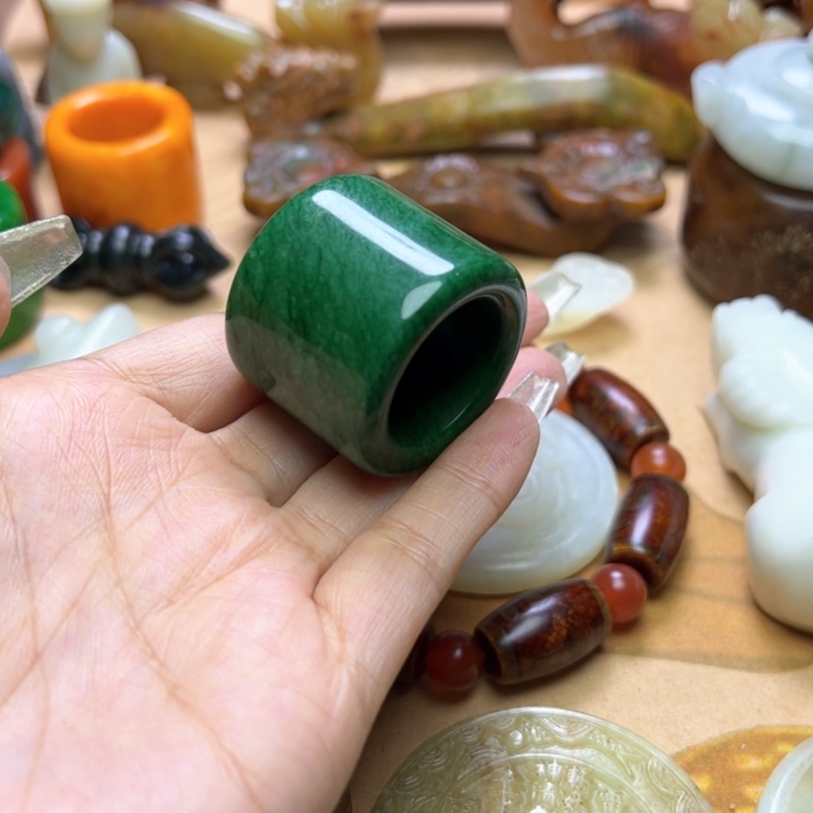 【闪购商品】蛇纹石玉颈饰未镶嵌