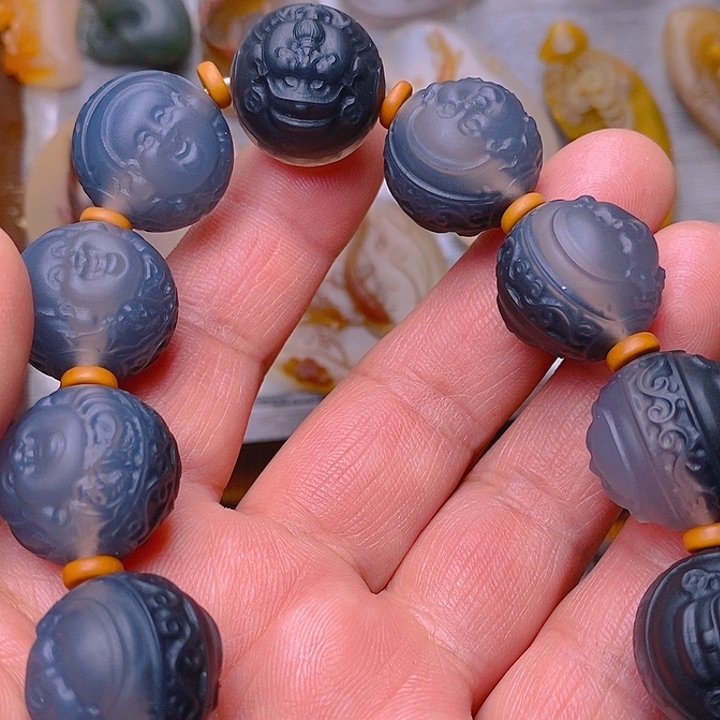 玛瑙/玉髓颈饰未镶嵌雪*使