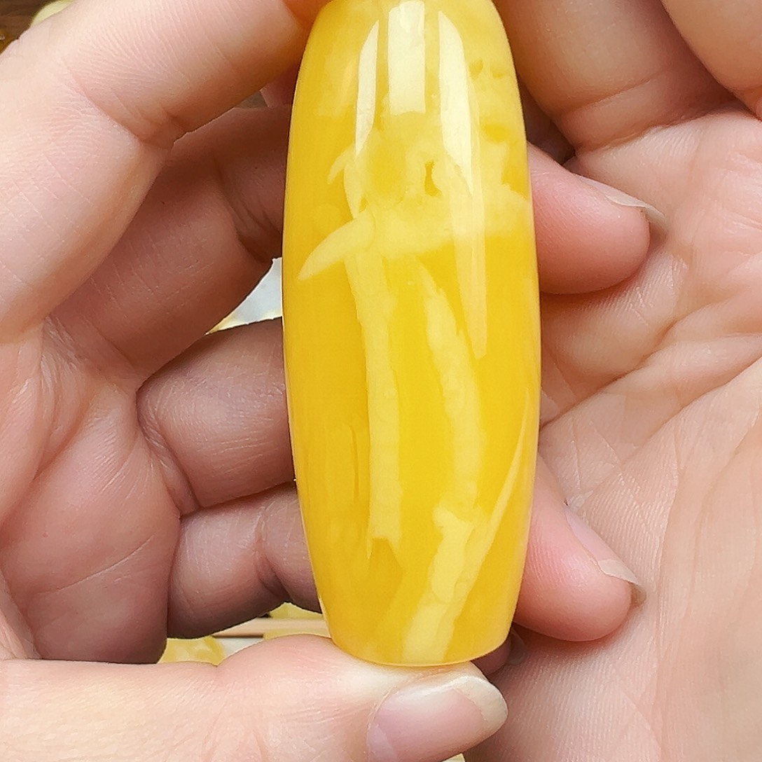 蜜蜡未镶嵌珠宝奇石夜****8蜜蜡桶珠61.6mm24.3