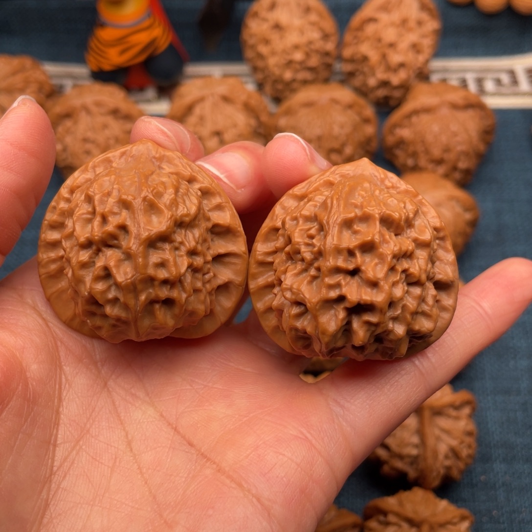 文玩核桃把件39瓷娃娃