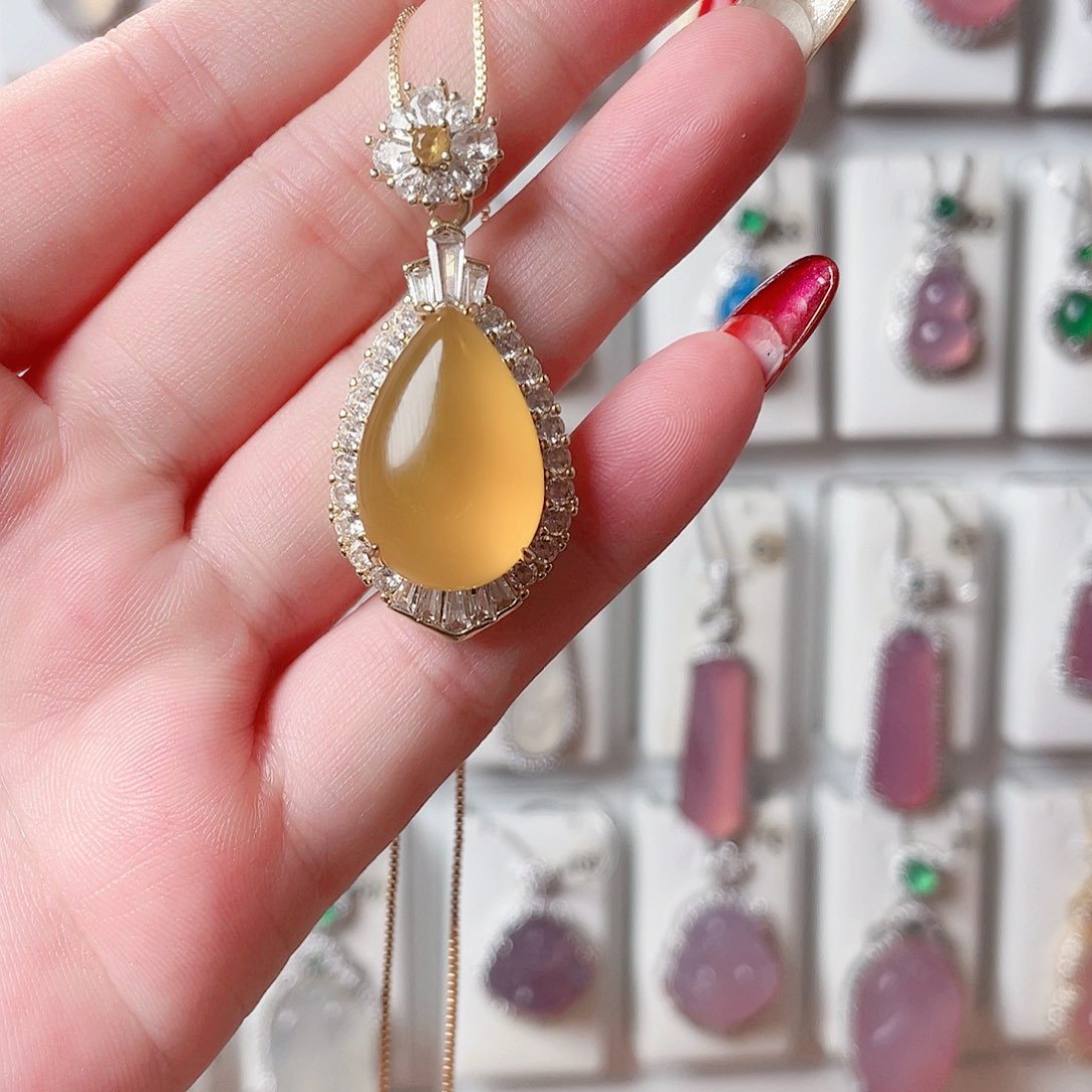 玛瑙/玉髓吊坠(赠链)未镶嵌