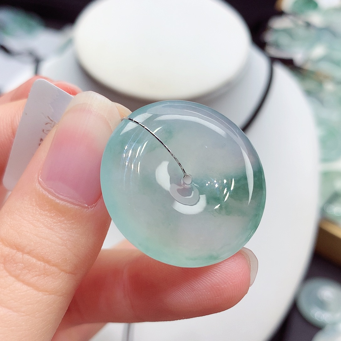 颈饰未镶嵌翡翠翡翠145，28.1/5.7