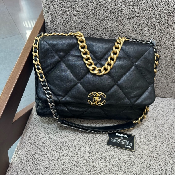 99新 Chanel/香奈儿 Chanel 19bag Maxi 黑金/5269