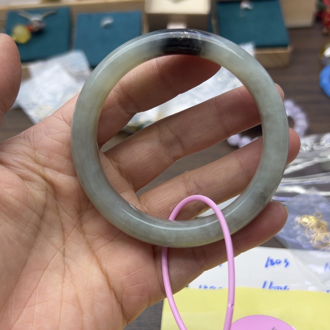 和田玉未镶嵌手镯59.8圈围1543