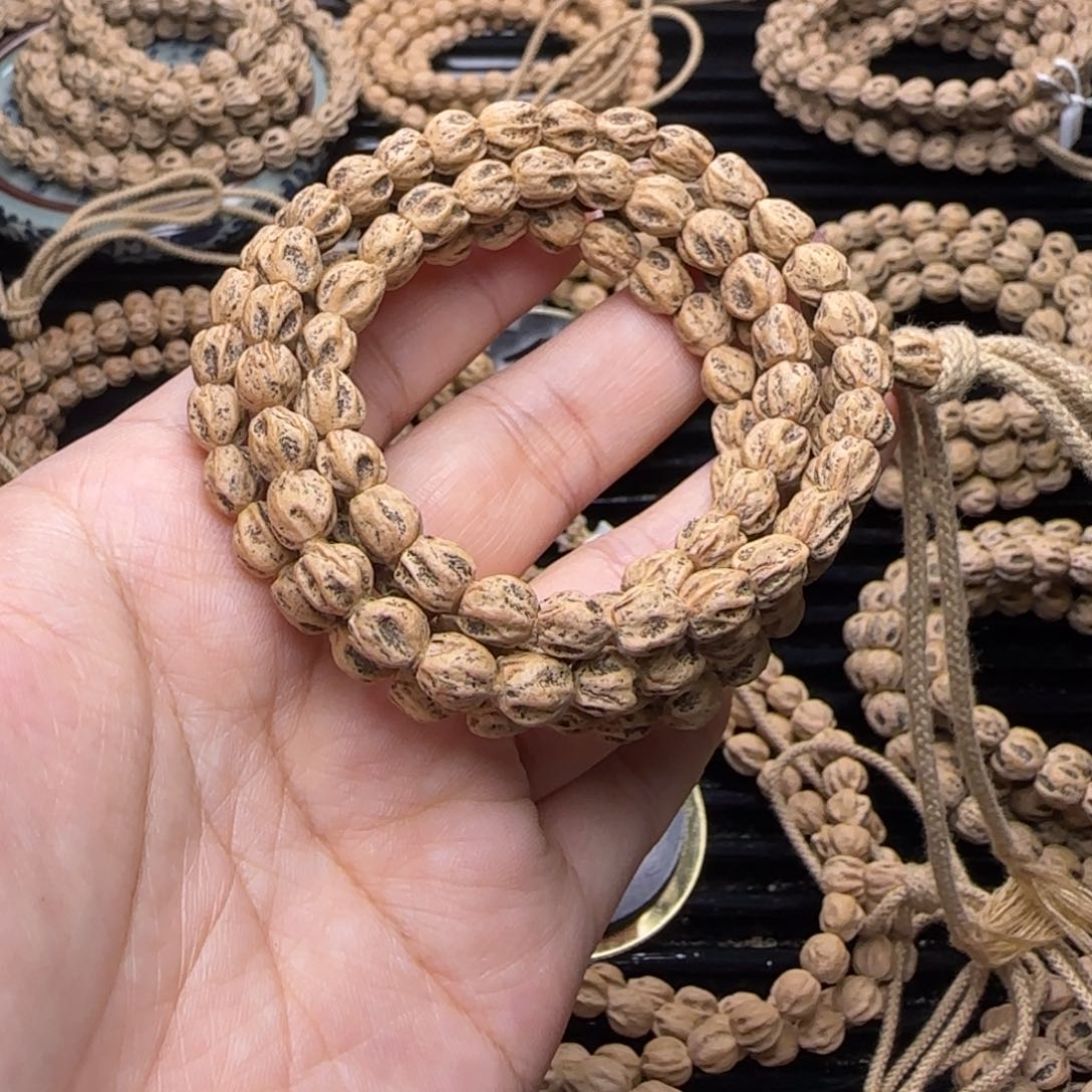 柏香籽/百香籽手串小*哥