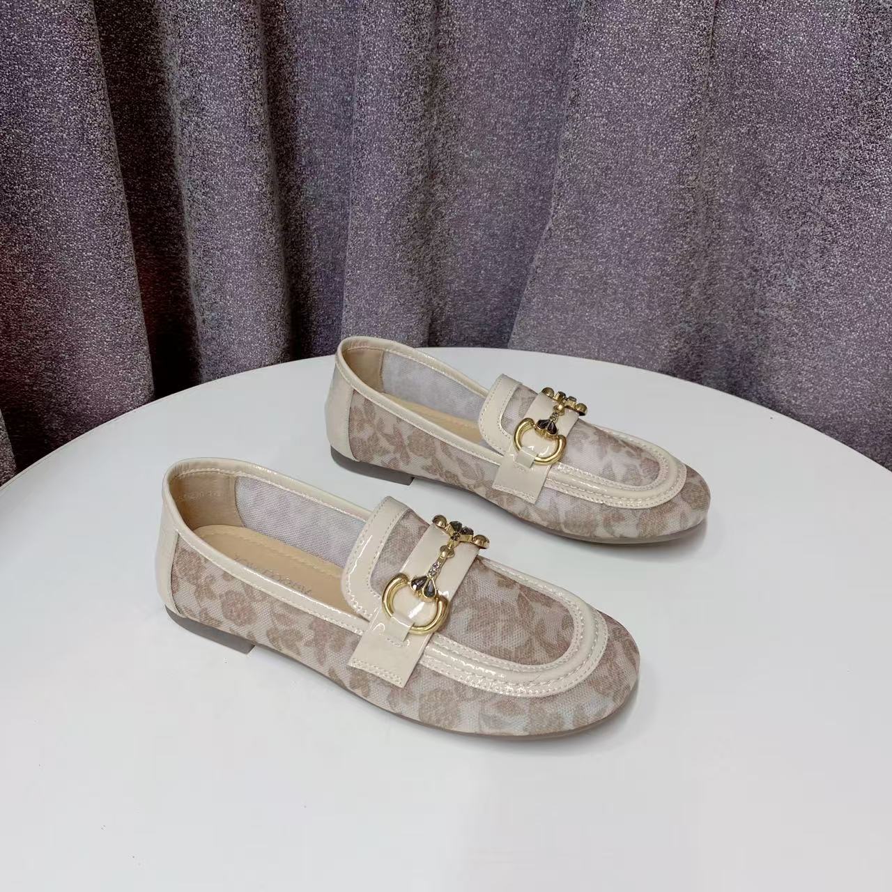 C6201  米白色  时尚百搭舒适低跟2025新款夏款乐福鞋