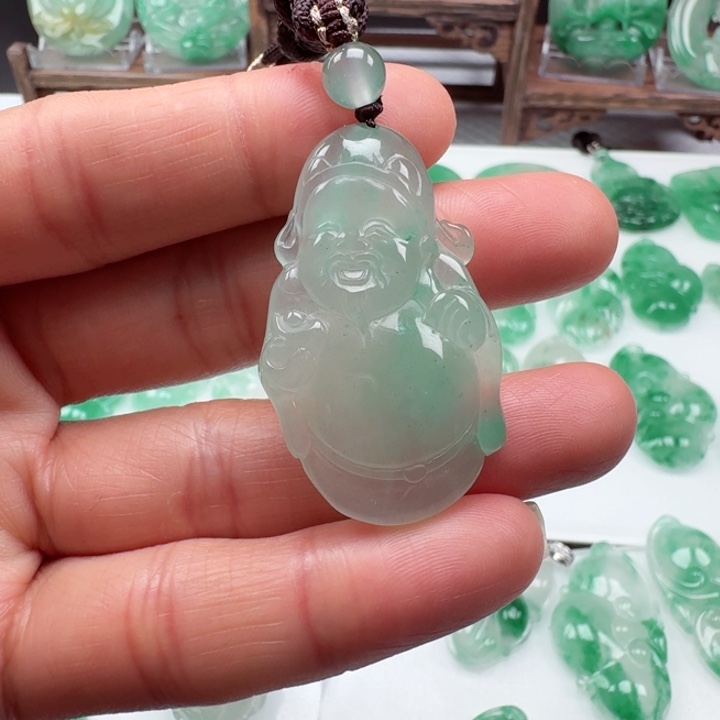 石英质玉颈饰未镶嵌