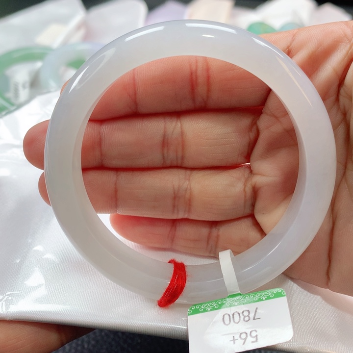 翡翠手镯未镶嵌56575657