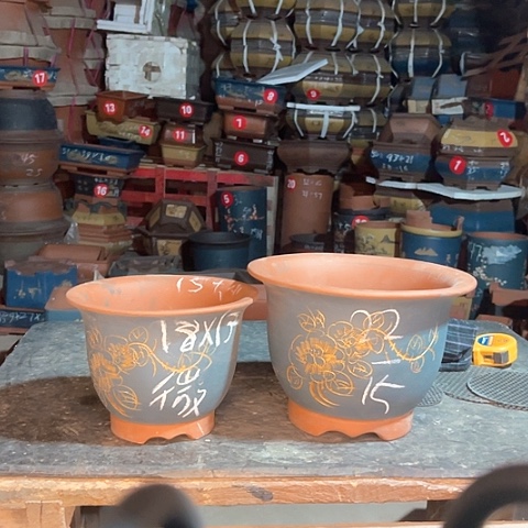 紫砂花盆紫砂花盆两个