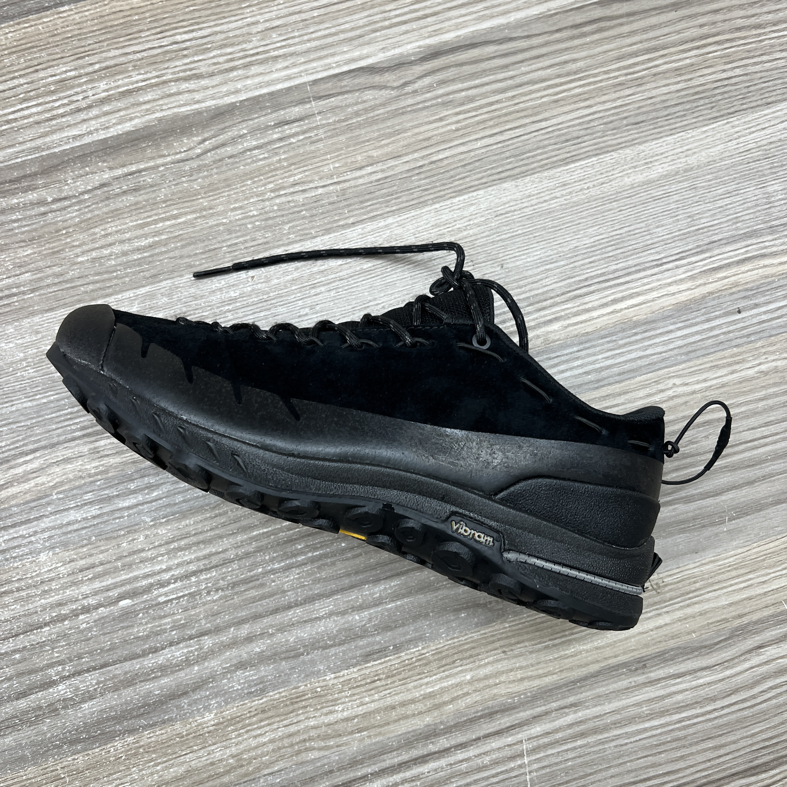  户外徒步登山越野缓震防滑耐磨589