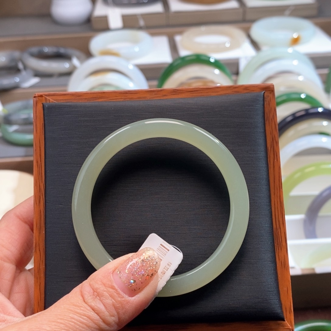 和田玉手镯未镶嵌晴水美人条51.52