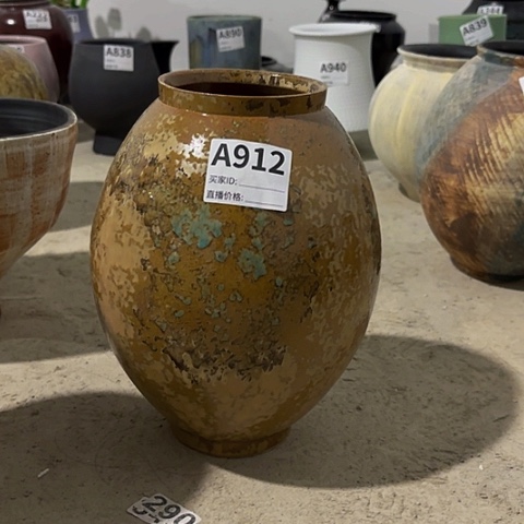 陶瓷Z****上哇塞小珑福利花瓶A912