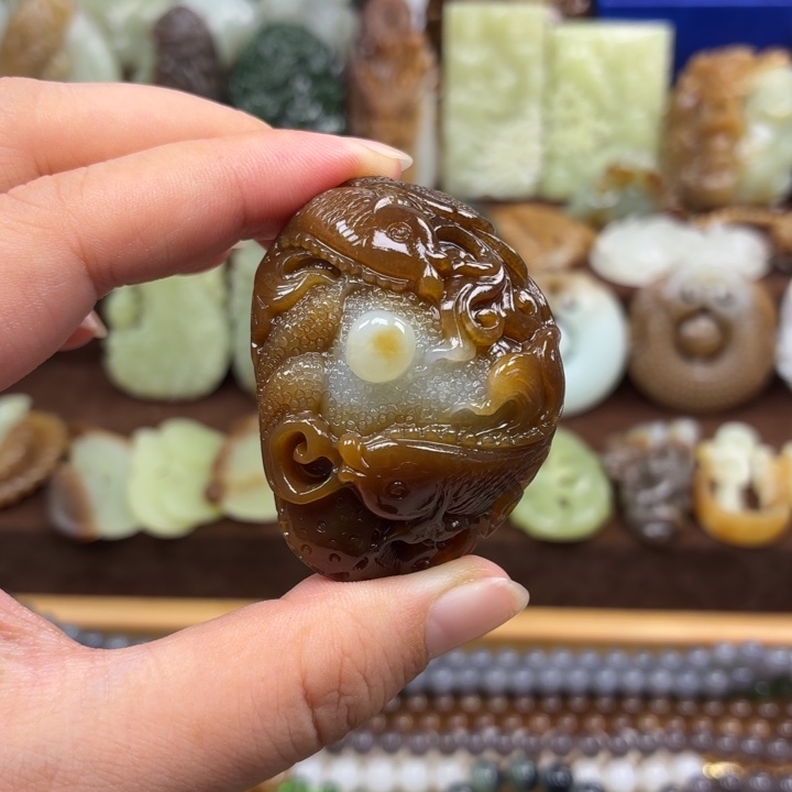 颈饰未镶嵌和田玉