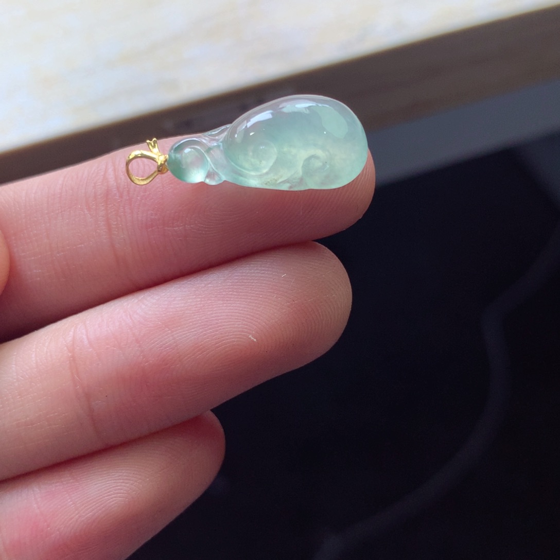 翡翠颈饰18K金镶嵌吊坠