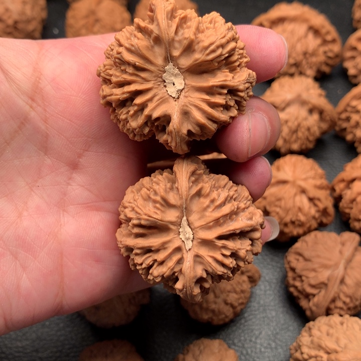 文玩核桃吊坠暖***妈狮子头