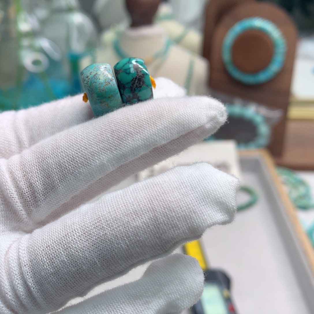 绿松石未镶嵌饰品