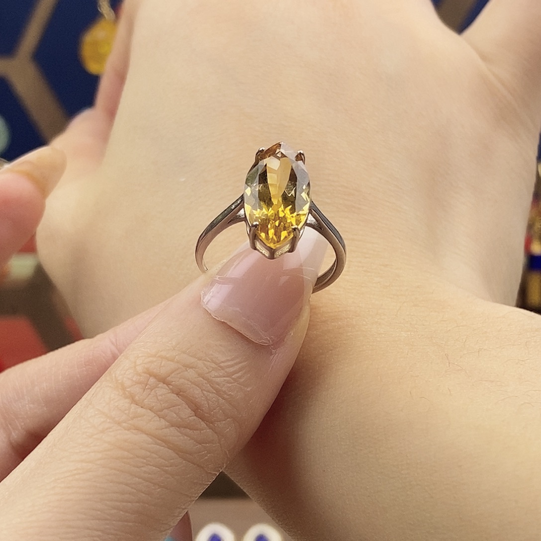 桃***旦水晶戒指银S925镶嵌