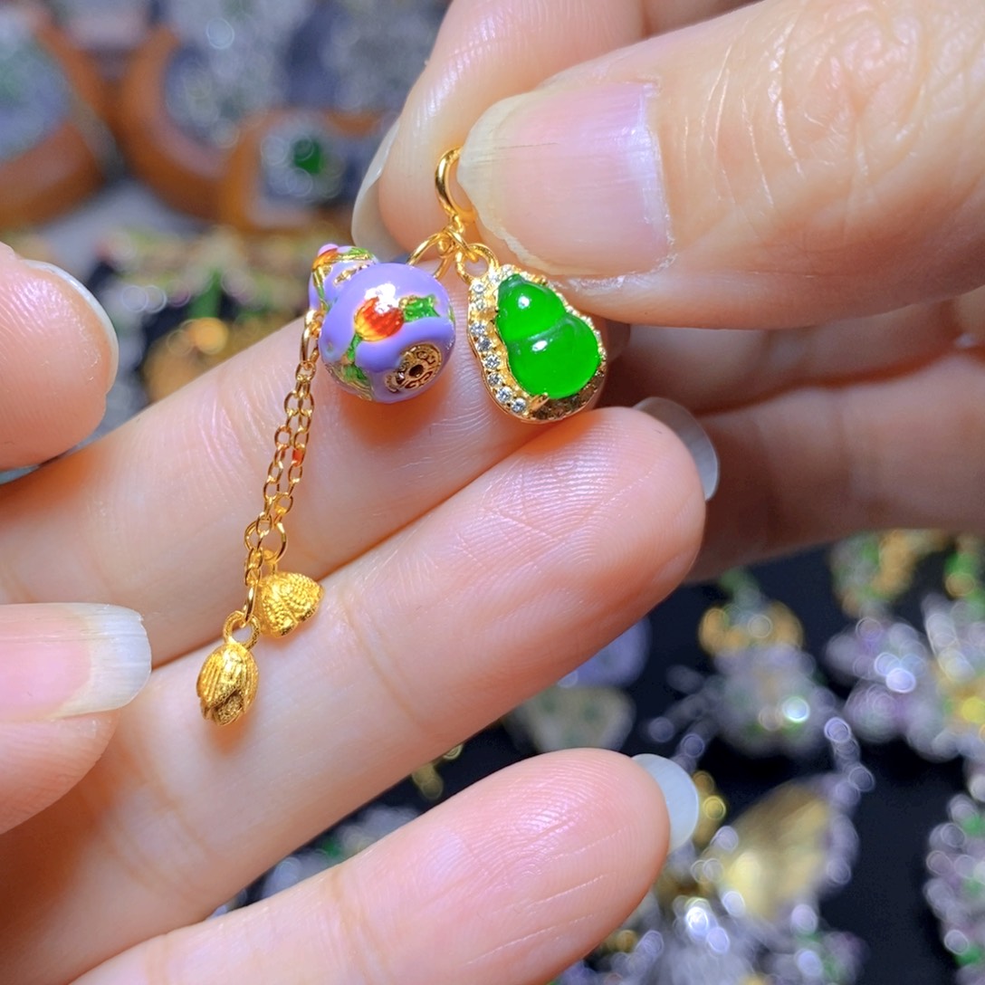 翡翠颈饰银S925镶嵌天然翡翠