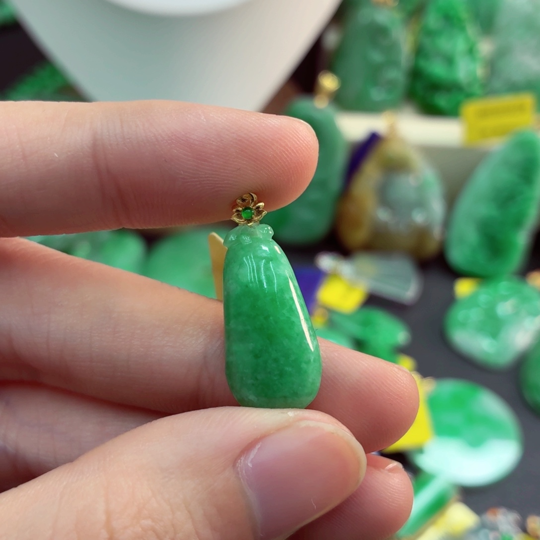 翡翠18K金镶嵌吊坠(不含链)