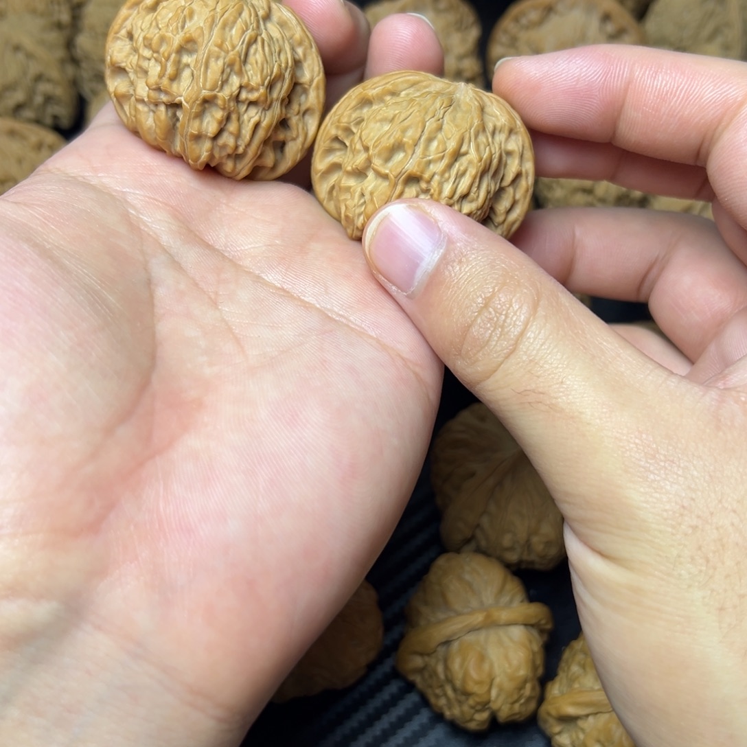 文玩核桃吊坠磨盘练手对