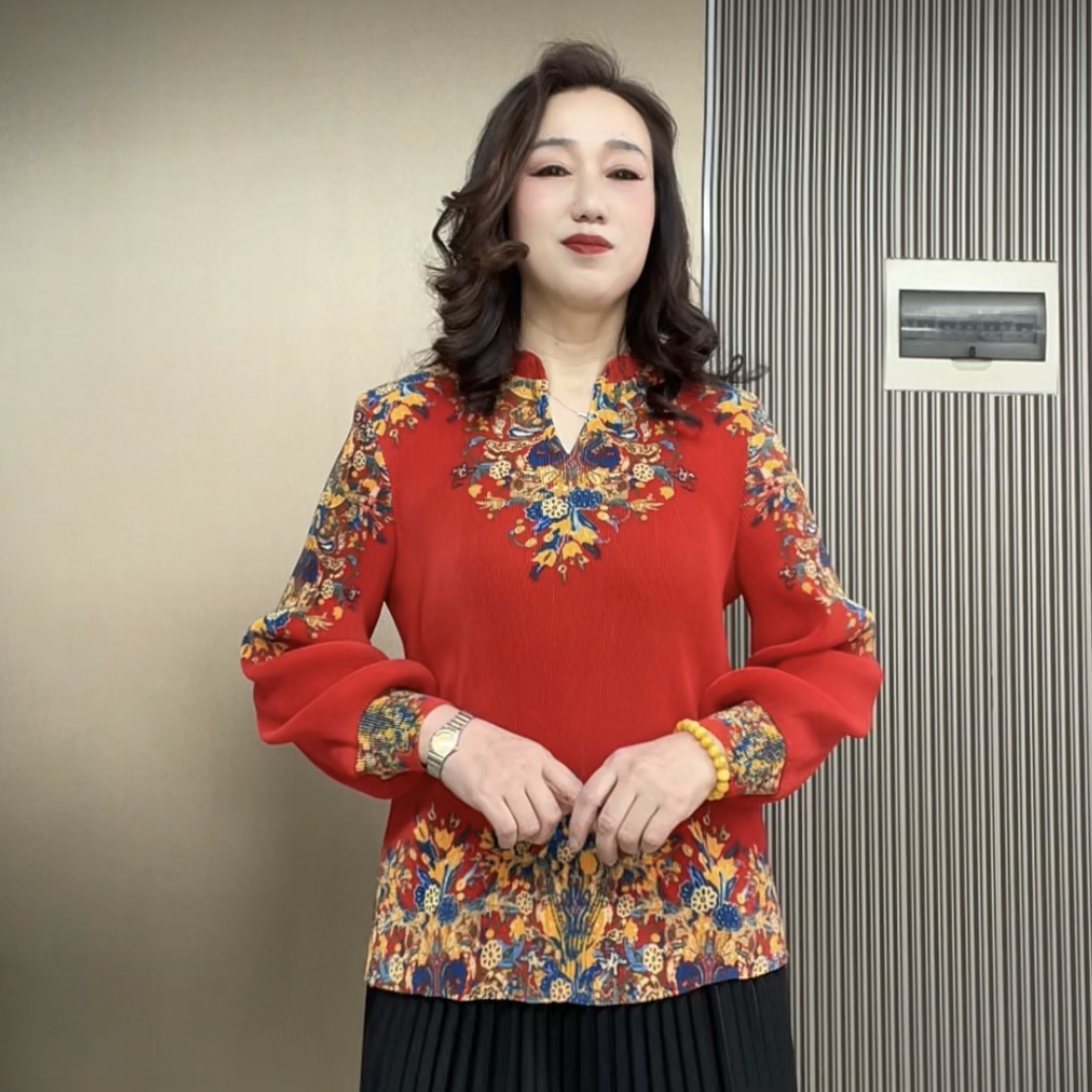 富店2185春秋长袖宽松褶皱衬衣气质印花妈妈装打底上衣