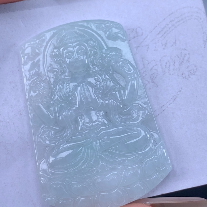 颈饰未镶嵌翡翠千手观音吊坠