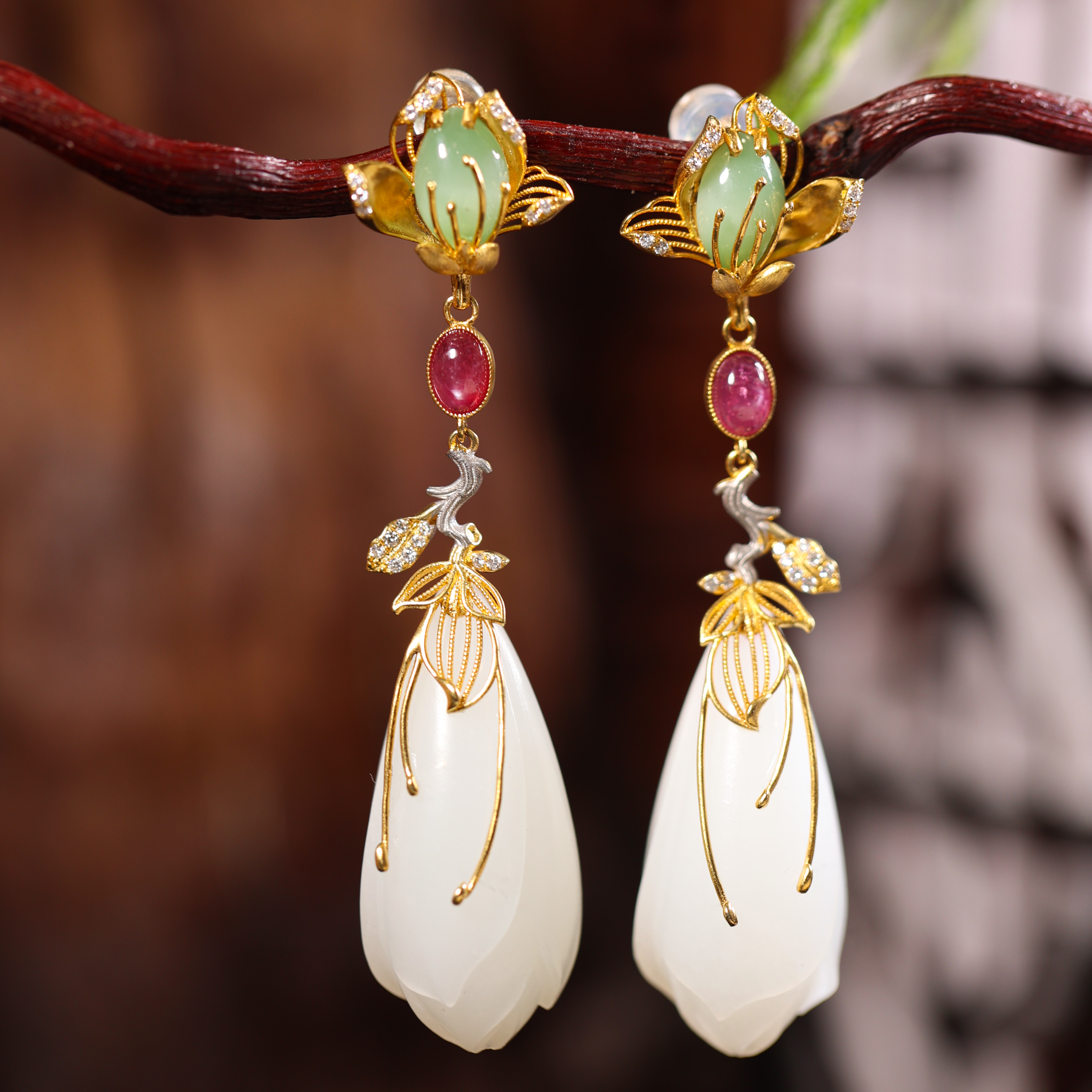 【若兰】原创国风新中式定制珠宝18k金镶和田玉玉兰耳饰