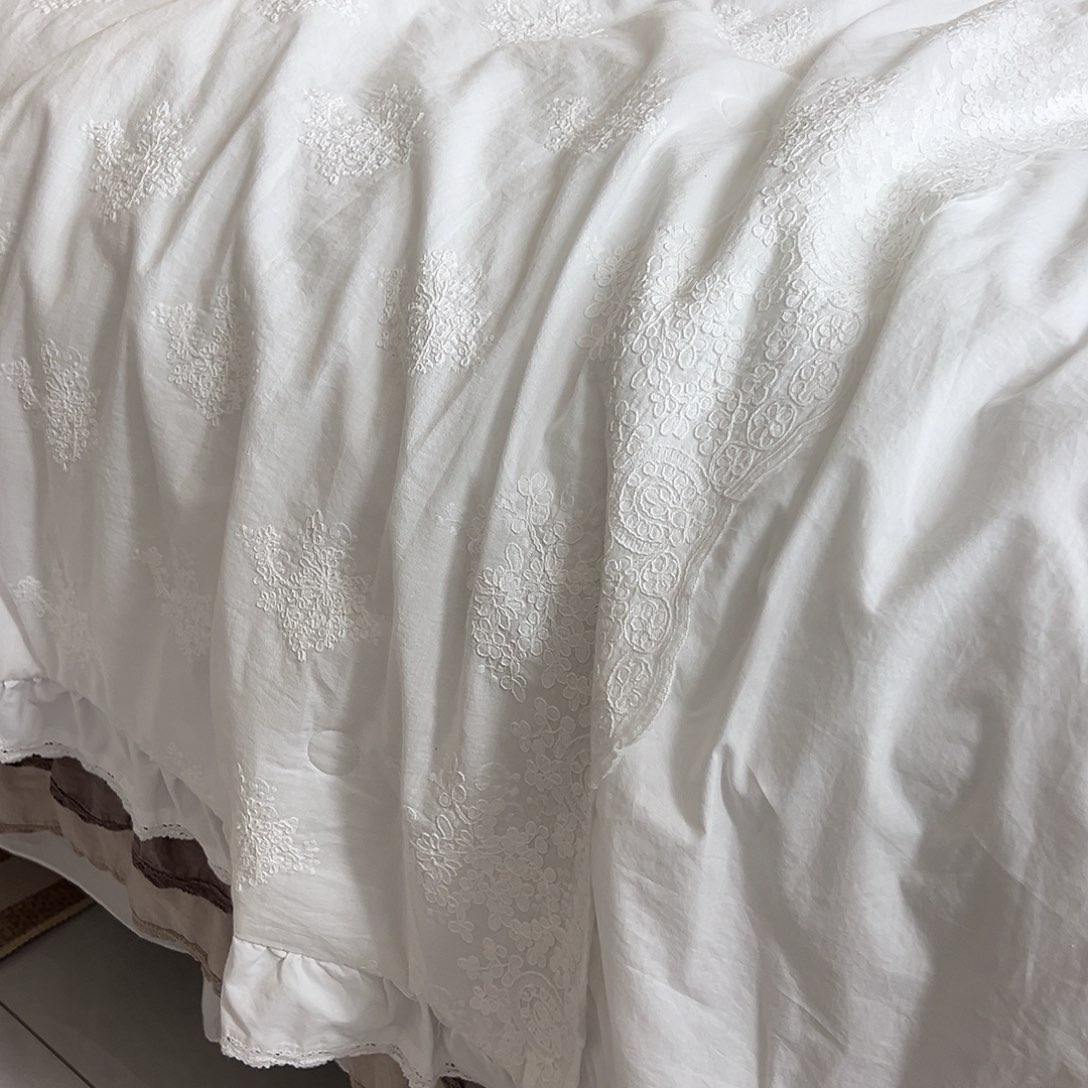 聚酯纤维韩国绳绣夏被2.0*2.3 白 微瑕不退换