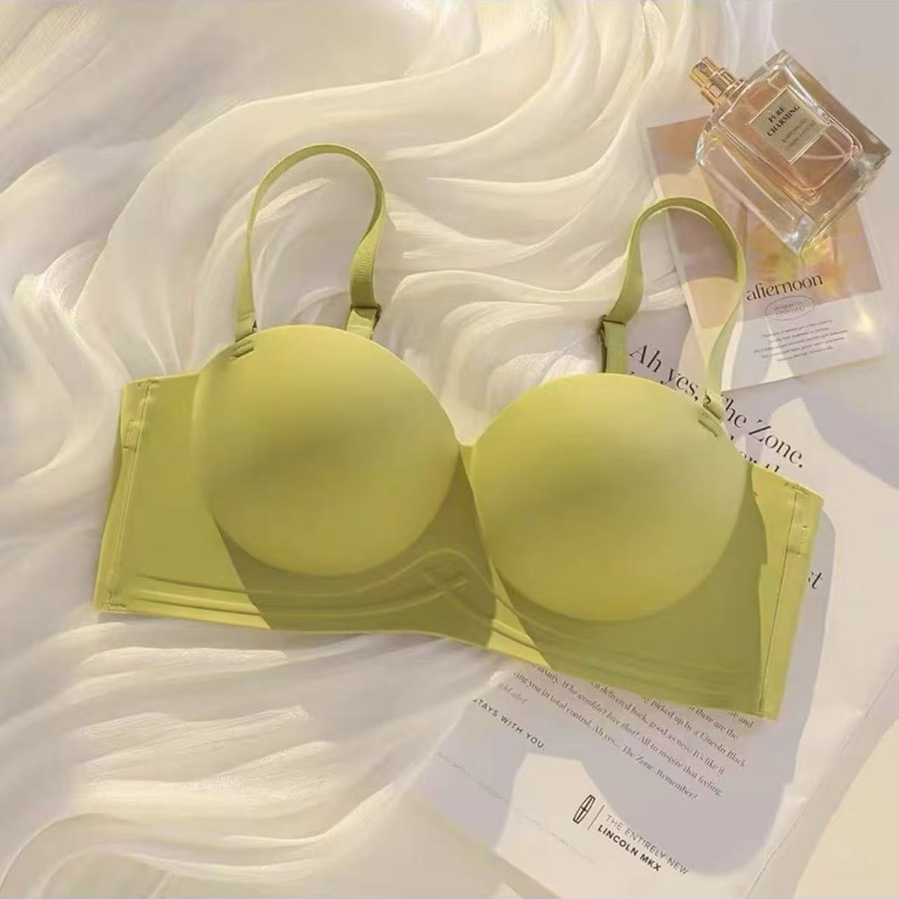 镂空漫画聚拢杯性感夏季