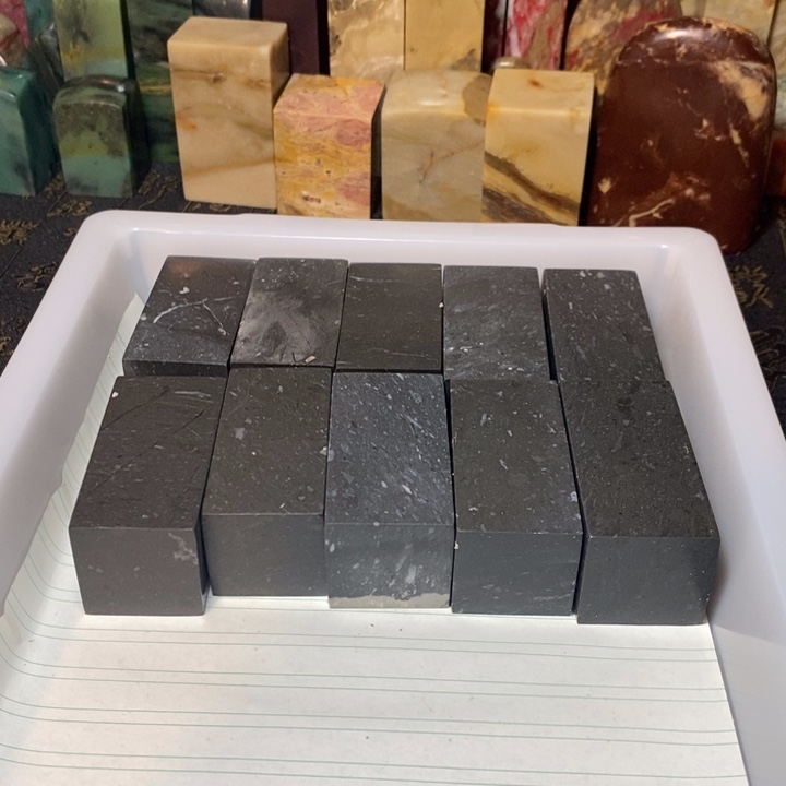 昌化鸡血石印章石