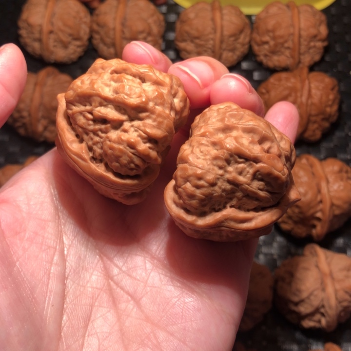 文玩核桃把件大麒麟腿40