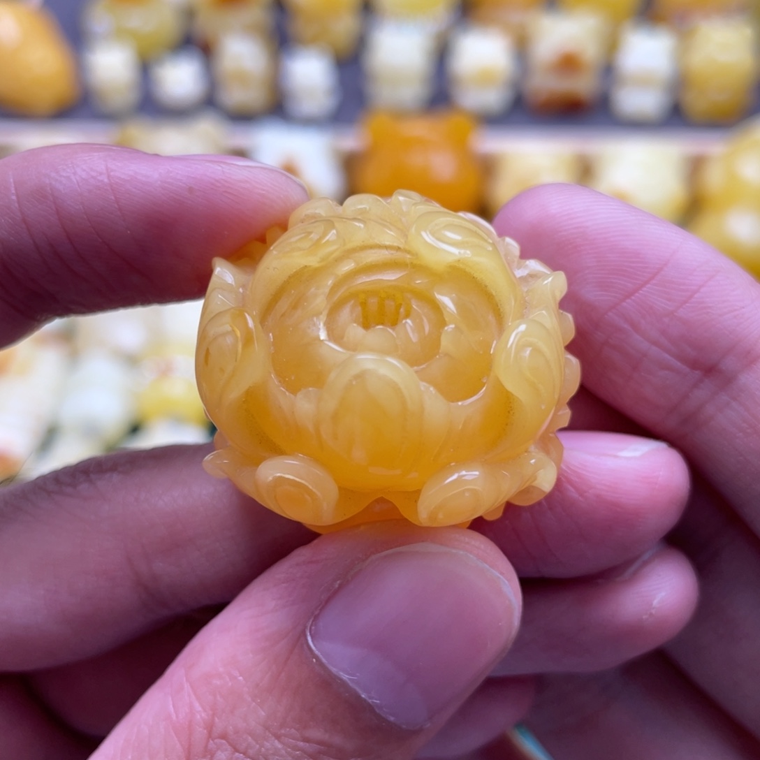 琥珀未镶嵌裸石蜜蜡