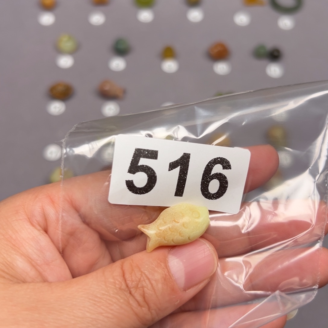 未镶嵌蛇纹石玉颈饰鸿***3微瑕不退不换