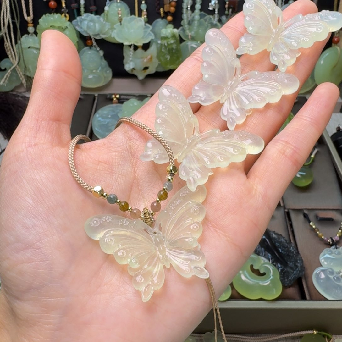 蛇纹石玉项链未镶嵌一个