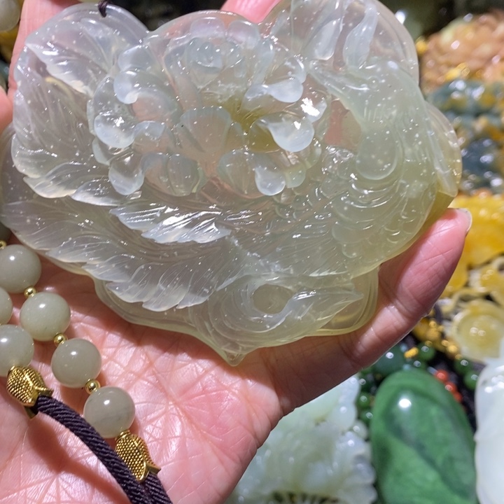 蛇纹石玉岫玉吊坠未镶嵌