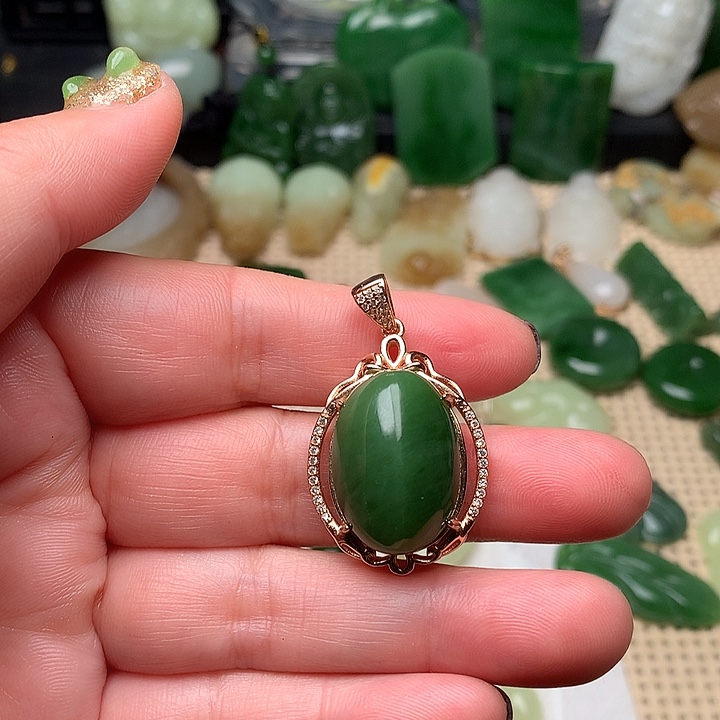 和田玉颈饰未镶嵌海*