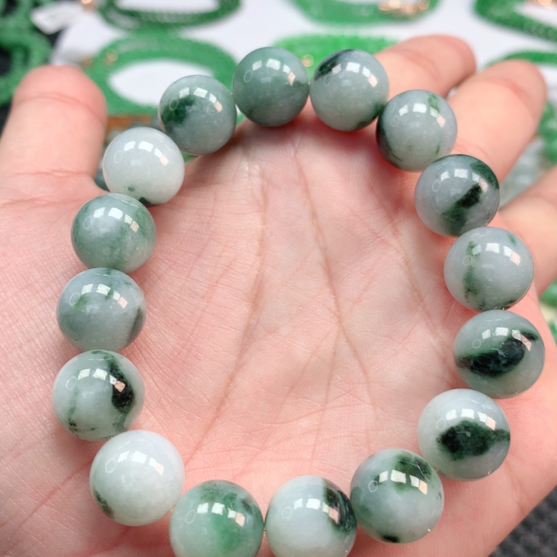 翡翠手链未镶嵌翡翠