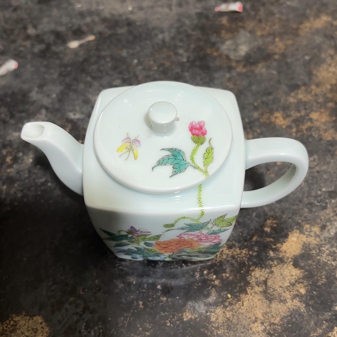 仁***水瓷摆件现代工艺摆件