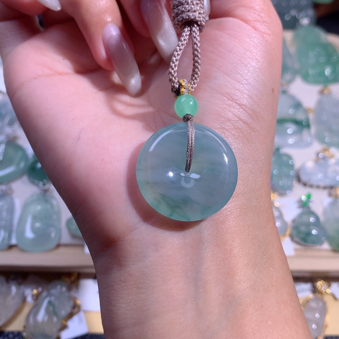 翡翠吊坠(不含链)未镶嵌