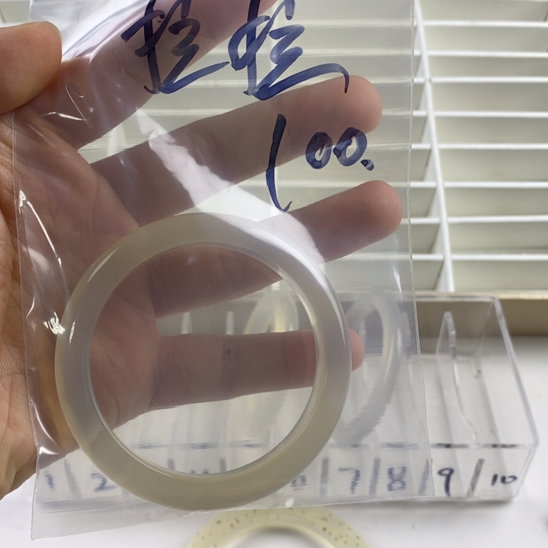 玛瑙/玉髓手镯未镶嵌拉*