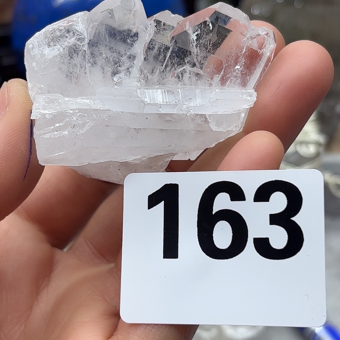 未镶嵌水晶大型摆件（非配饰）